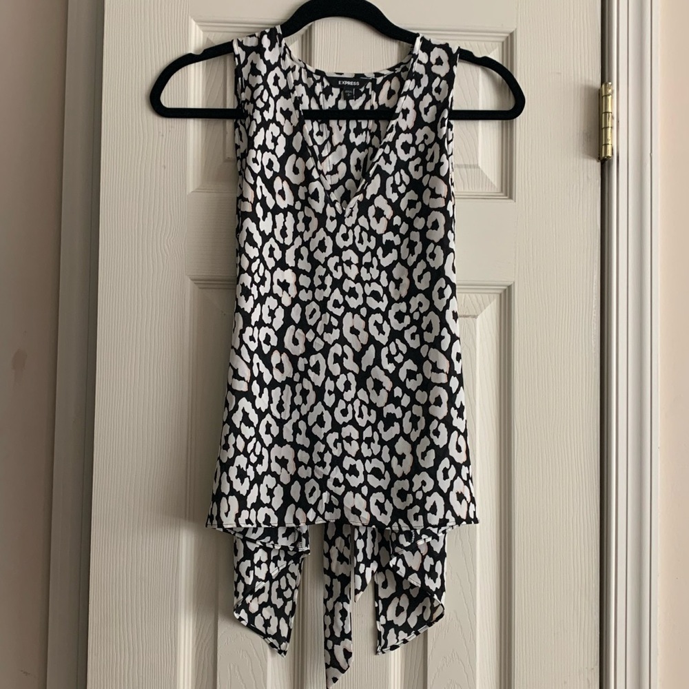 Printed Express Sleeveless Tie Back V-Neck Tank